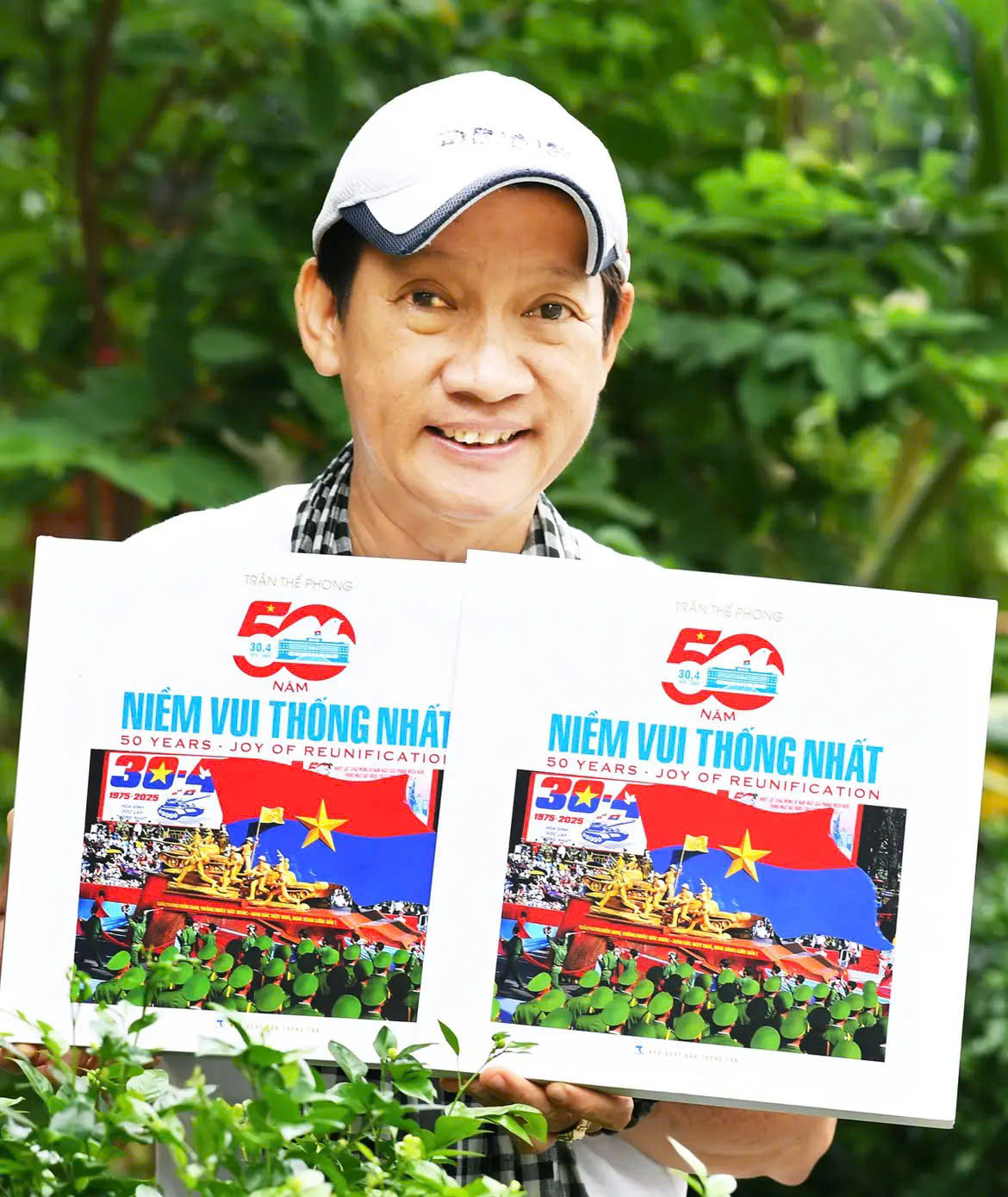 Triển lãm & Ra mắt sách ảnh ’50 Năm Niềm Vui Thống Nhất’