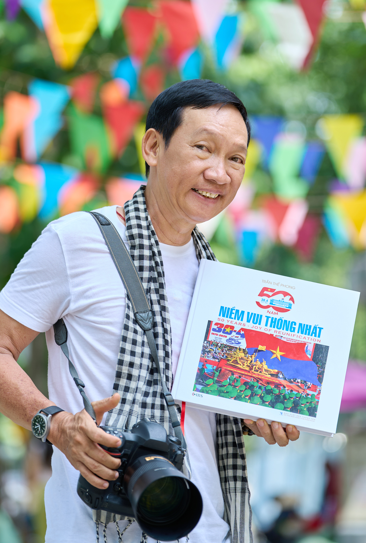 Nhiếp ảnh gia Trần Thế Phong